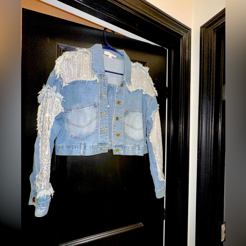 Small Blue Jean Crop Jacket, With Silver Sequin Patches ✨🪩